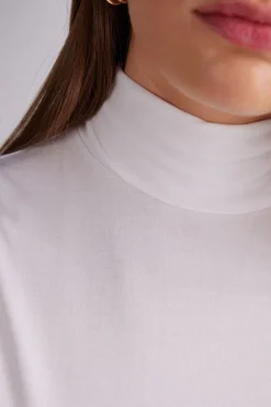 &Auml;rml&ouml;s topp med h&ouml;g krage i mikromodal