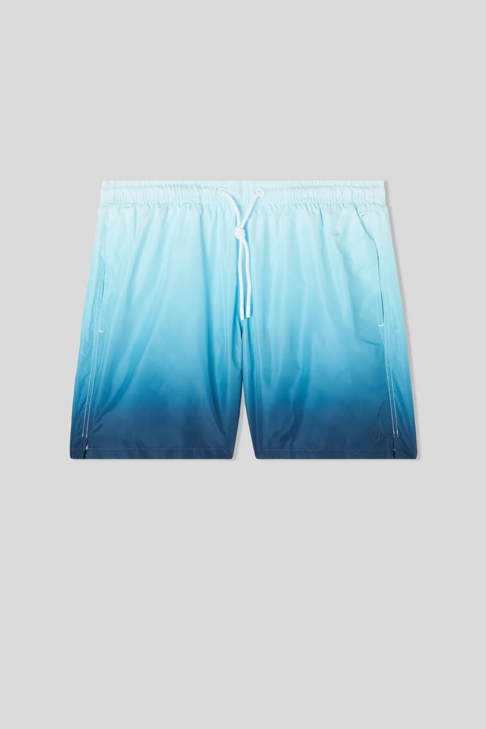 Badshorts i blå nyanser