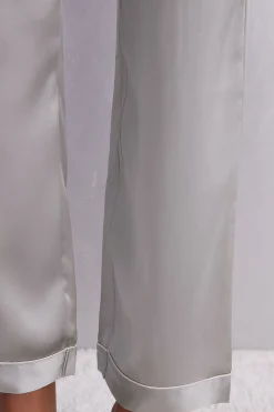 Byxor i satin