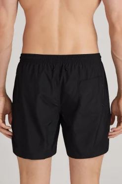 Enf&auml;rgade badshorts
