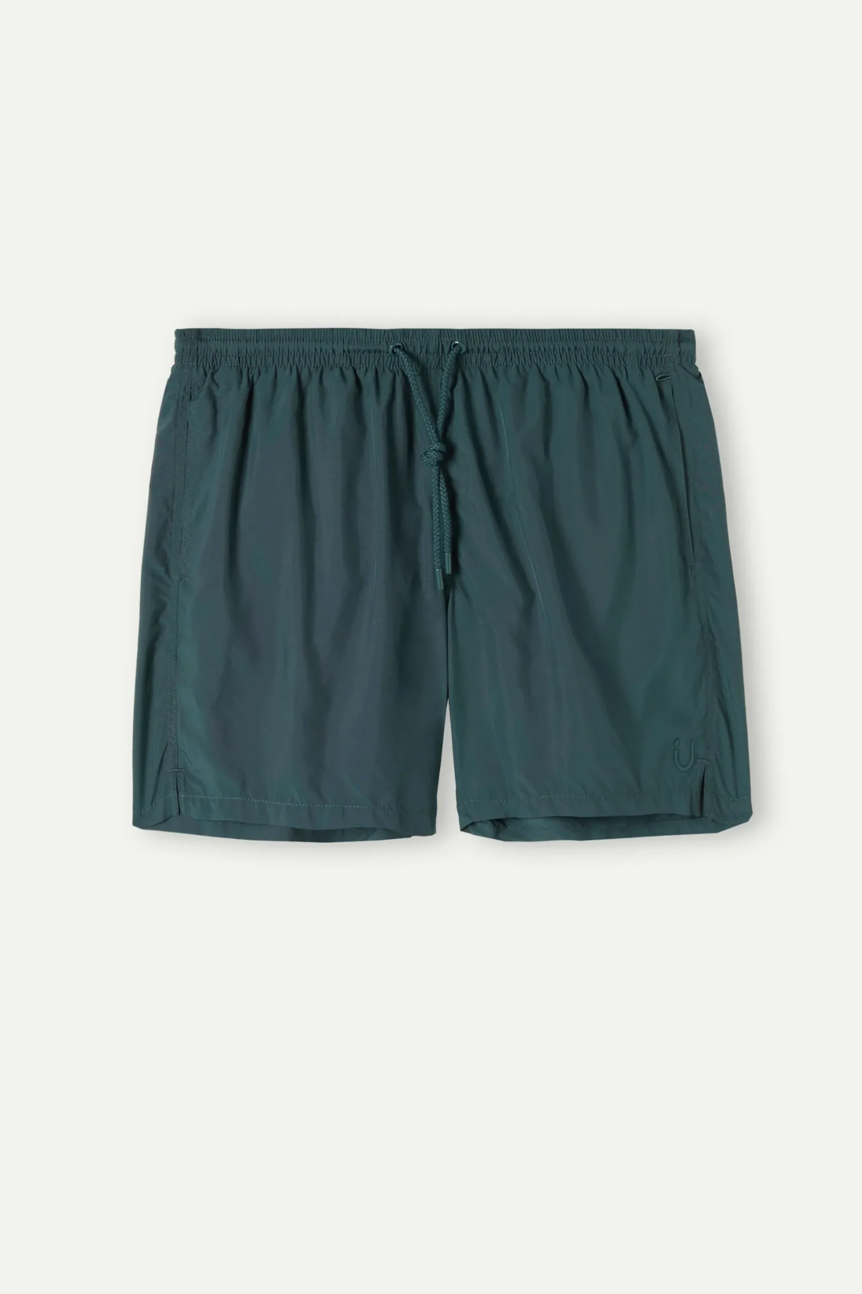 Enfärgade badshorts