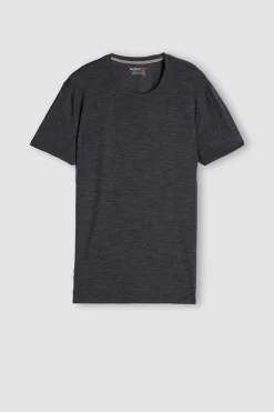 Kort&auml;rmad t-shirt i stretchig merinoull