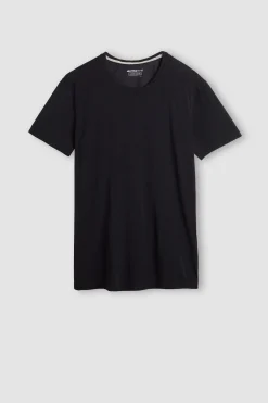 Kort&auml;rmad t-shirt i stretchig merinoull