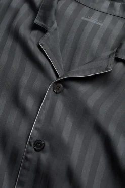 L&aring;ng pyjamas i modal