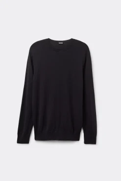 L&aring;ng&auml;rmad stickad tr&ouml;ja med rund krage
