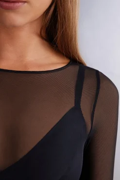 Long-Sleeved Tulle body