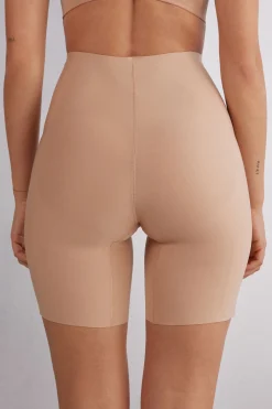 Mikrofibershorts med r&aring; sk&auml;rning