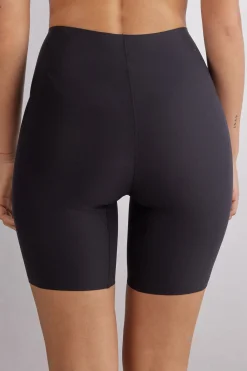 Mikrofibershorts med r&aring; sk&auml;rning