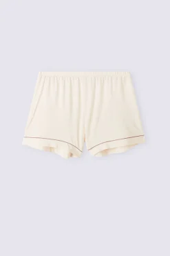 Shorts i modal med kontrasterande passpoal