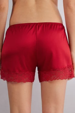 Shorts i siden med spets