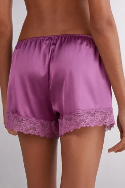 Shorts i siden med spets