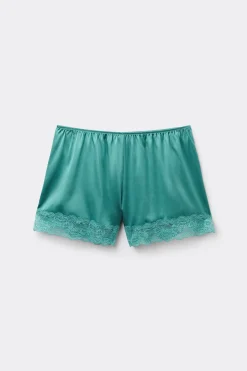 Shorts i siden med spets