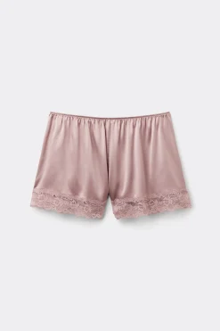Shorts i siden med spets