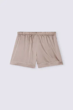 Shorts i silke med profil i kontrastf&auml;rg