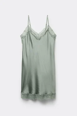 Silk Slip med spetsdetalj