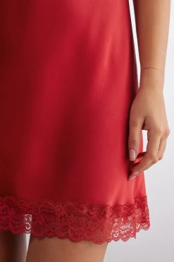 Silk Slip med spetsdetalj