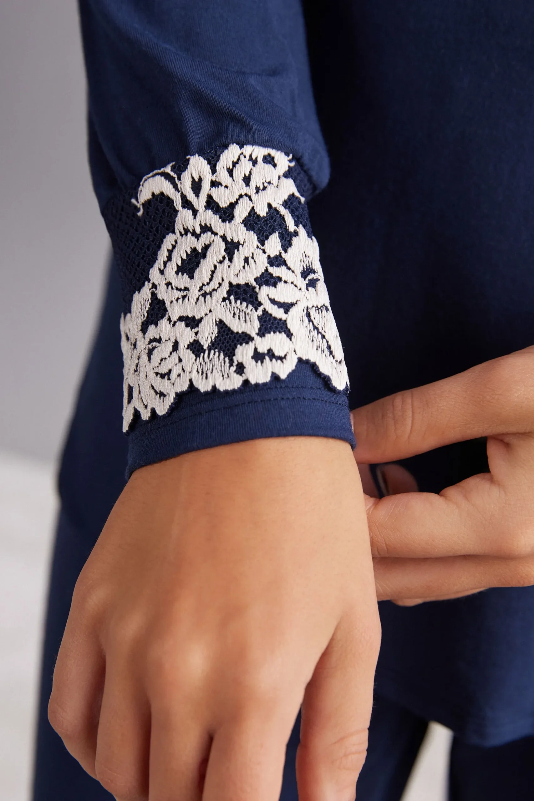 Topp i modal Pretty Flowers