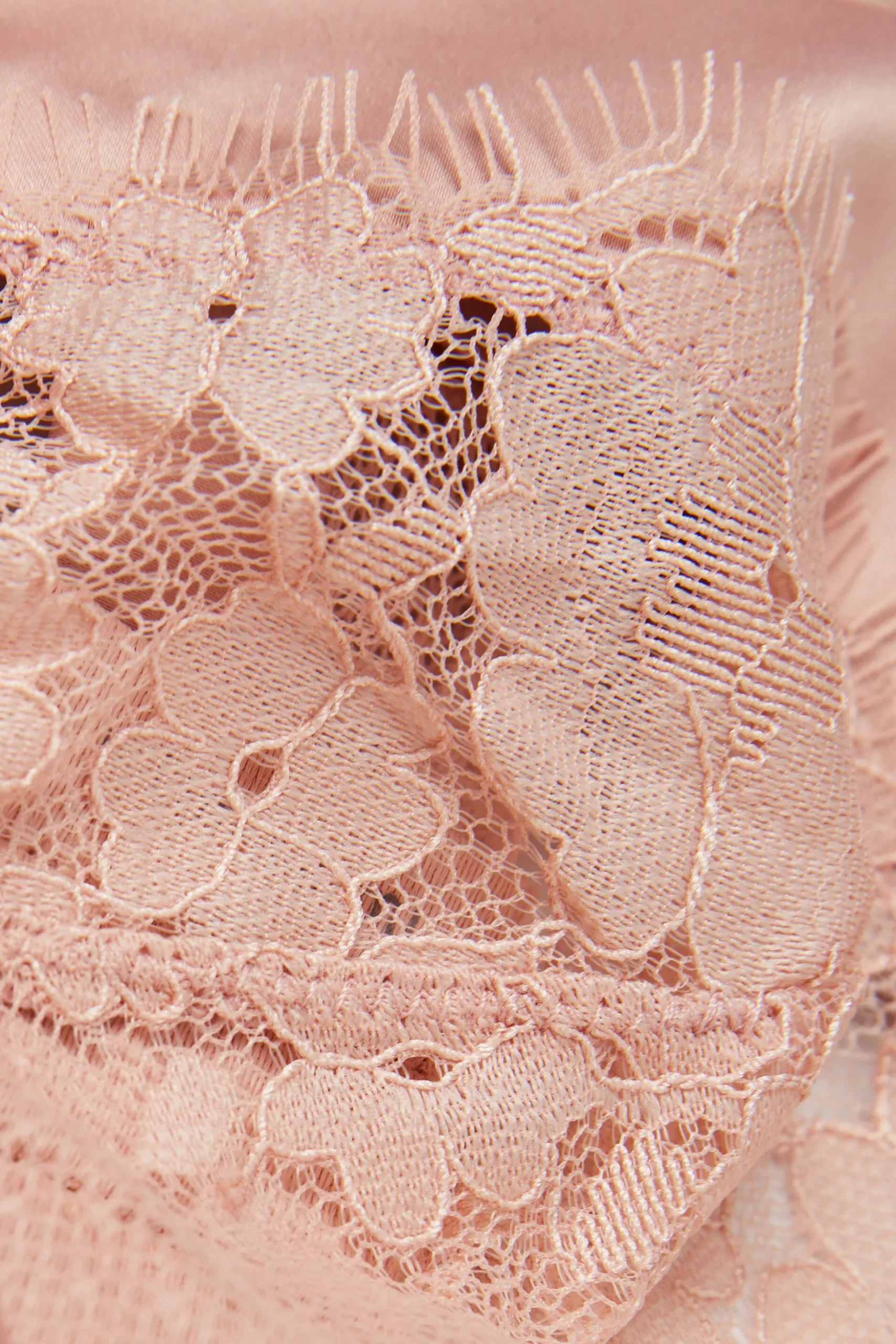 Triangelbehå Emma Satin Meets Lace