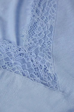 Ultralight l&aring;ng blus i modalkashmir och spets